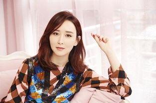 胡静演员个人资料,从影视新星到优雅妈妈，她的演艺人生与家庭故事